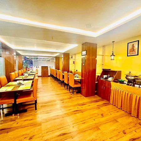 Hotel Sky International- Airport Zone Hyderabad شمس أباد المظهر الخارجي الصورة