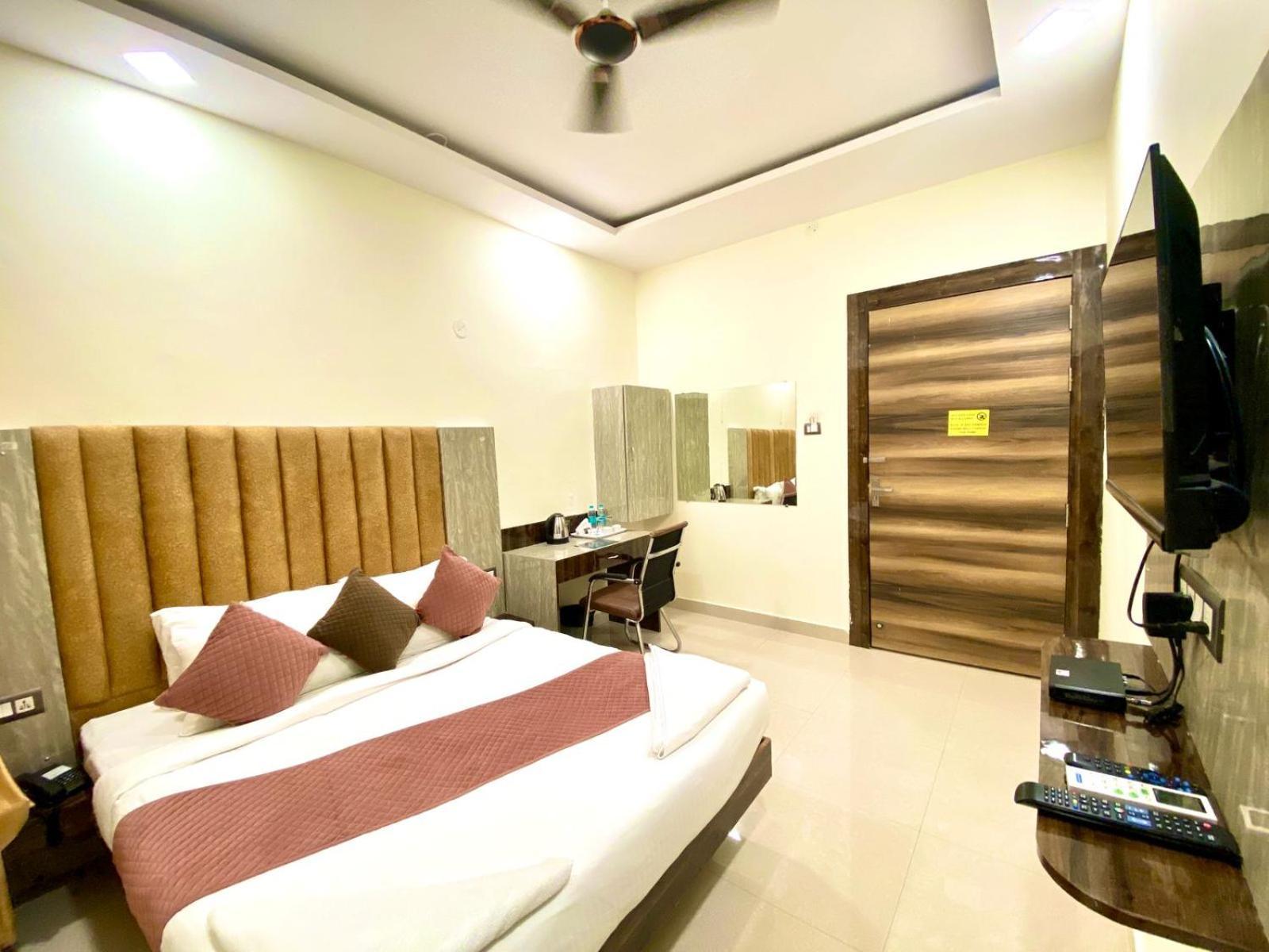 Hotel Sky International- Airport Zone Hyderabad شمس أباد المظهر الخارجي الصورة